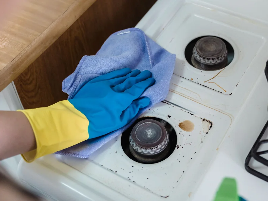 Deep Cleaning vs. Standard Cleaning: Which Do You Need?